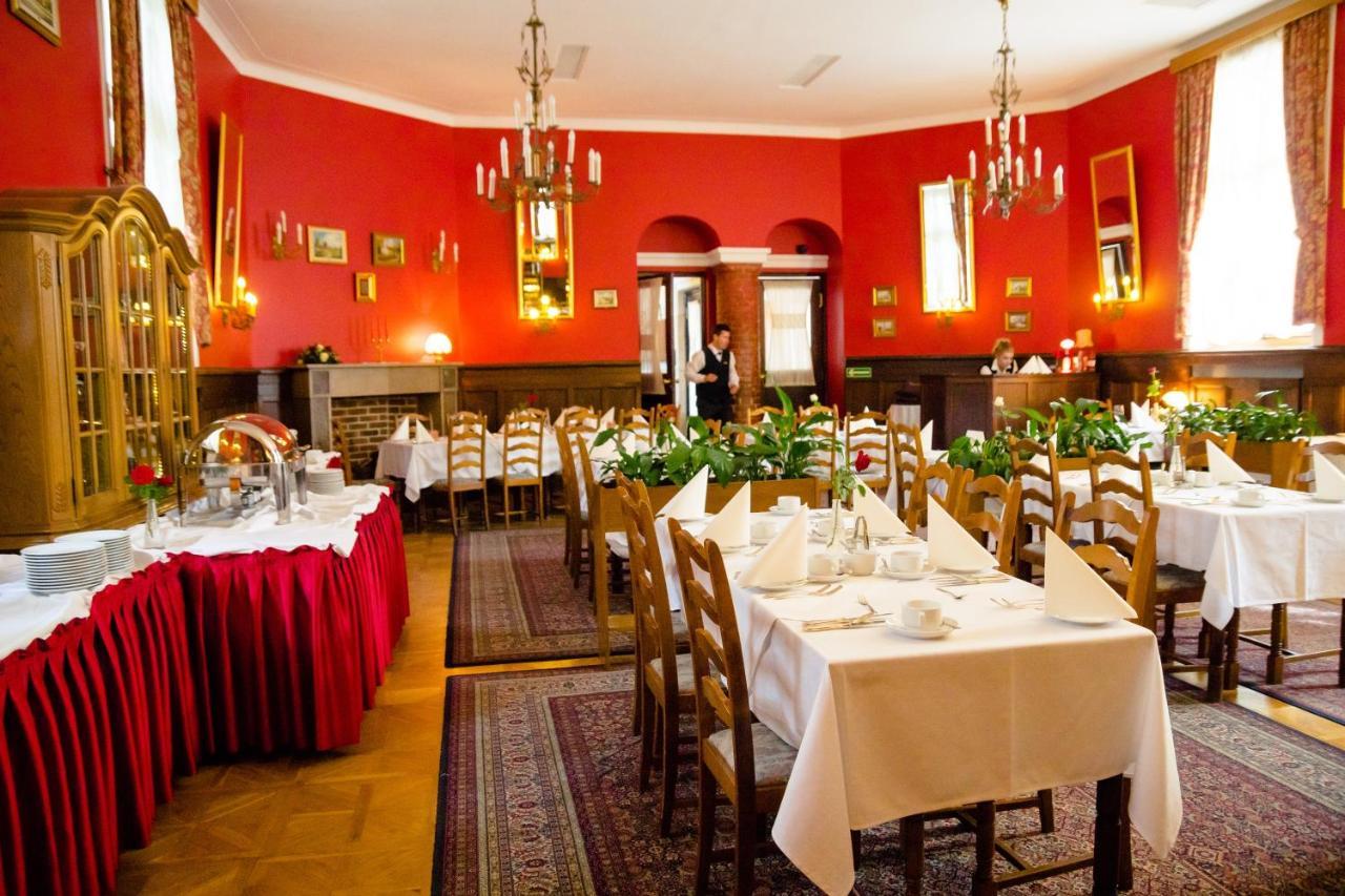 Hotel Zamek Pultusk Dom Polonii Экстерьер фото